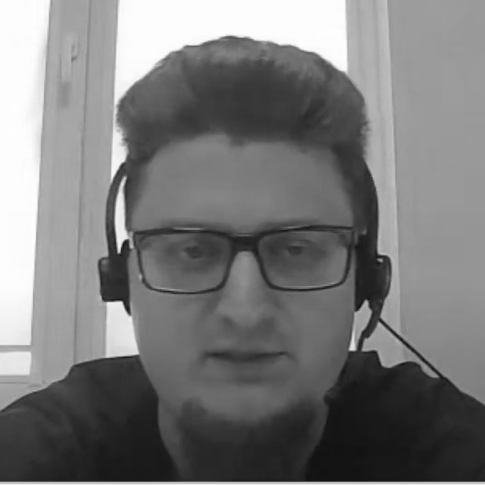 Олег Сыромятов